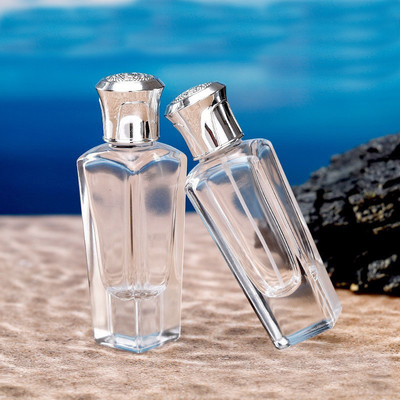 comprare Bottiglia di profumo a baionetta da 50 ml 15, fondo spesso, a forma di diamante, fondo quadrato piccolo, copertura esterna intagliata, sottobotte per cosmetici online manufacture