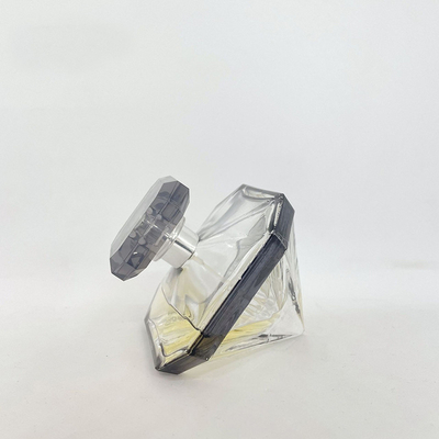 comprare La stampa della bottiglia di vetro di Diamond Shaped Perfume Bottle 75ml 100ml spruzza la bottiglia vuota con l'imballaggio dei cosmetici dei cappucci dello zamak online manufacture