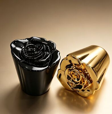 comprare Tappo profumo scolpito rosa di lusso in lega di zinco oro e nero fabbricazione online