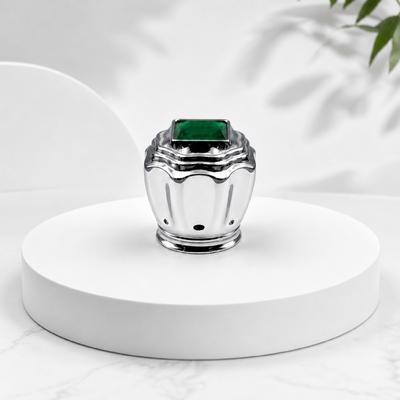 comprare Fabbrica Logo personalizzato Specchio Argento Ondulato A Livelli Zamac Cappuccio Perfume Gloss Zinc Alloy Strato Ondulato Coperchio Con Quadrato Cristallo Smeraldo Compatibile FEA15 50ml Verticale Flasche di Perfume in Vetro fabbricazione online