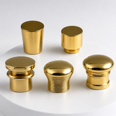 comprare Tappo per profumo di lusso in lega di zinco Zamac placcato oro a cupola rotonda con texture metallica, coperchio per bottiglia di profumo con logo personalizzato per bottiglia di vetro per fragranze fabbricazione online
