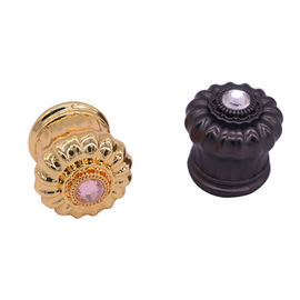 comprare Progettazione magnetica in lega di zinco di brevetto del cappuccio del profumo del diamante per le bottiglie di profumo vuote online manufacture