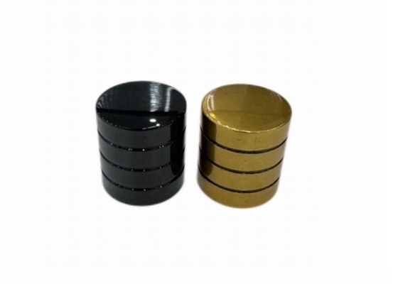 Cappuccio per profumi in metallo in lega di zinco colorato e personalizzato Copertura per bottiglie di vetro per profumi
