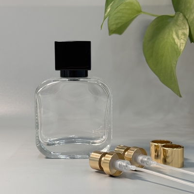 Cappucci per profumi Zamak in lega di zinco di dimensioni standard per una facile applicazione sui collo delle bottiglie